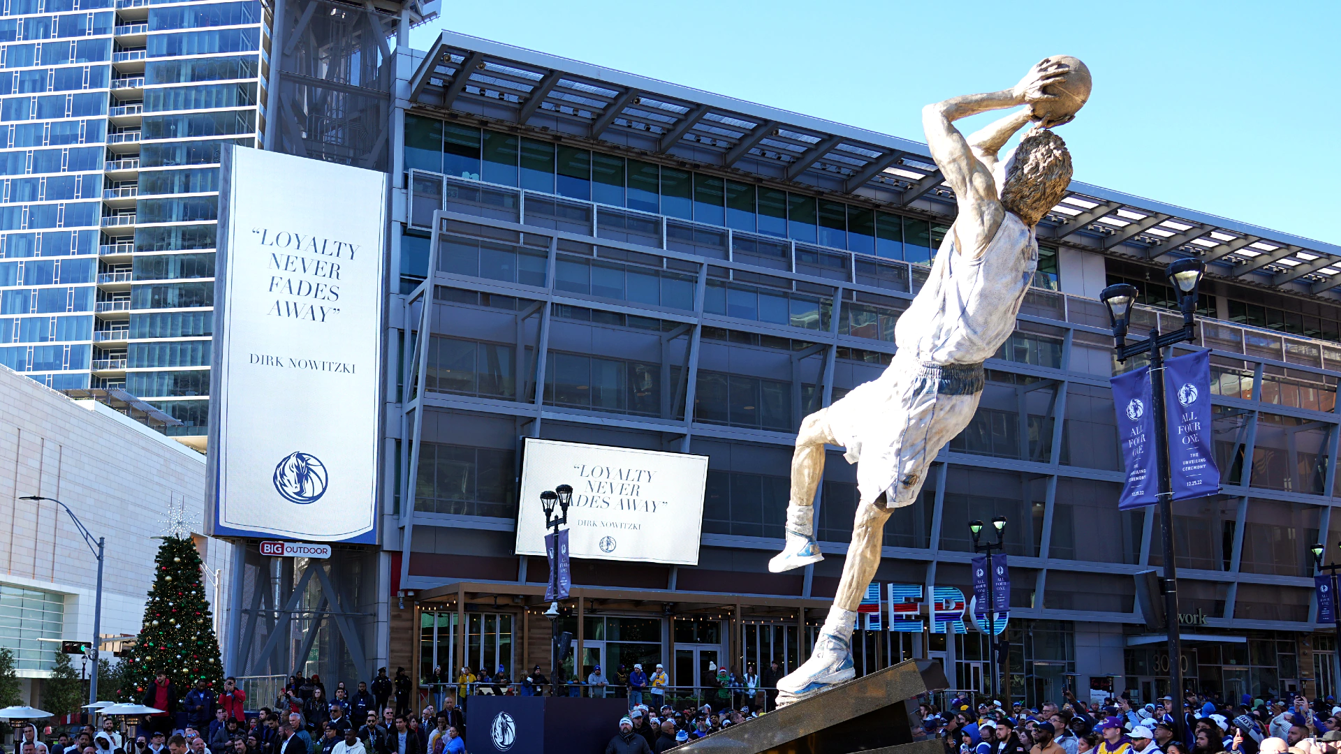 Top 15 Statues Of Hall Of Fame NBA Superstars